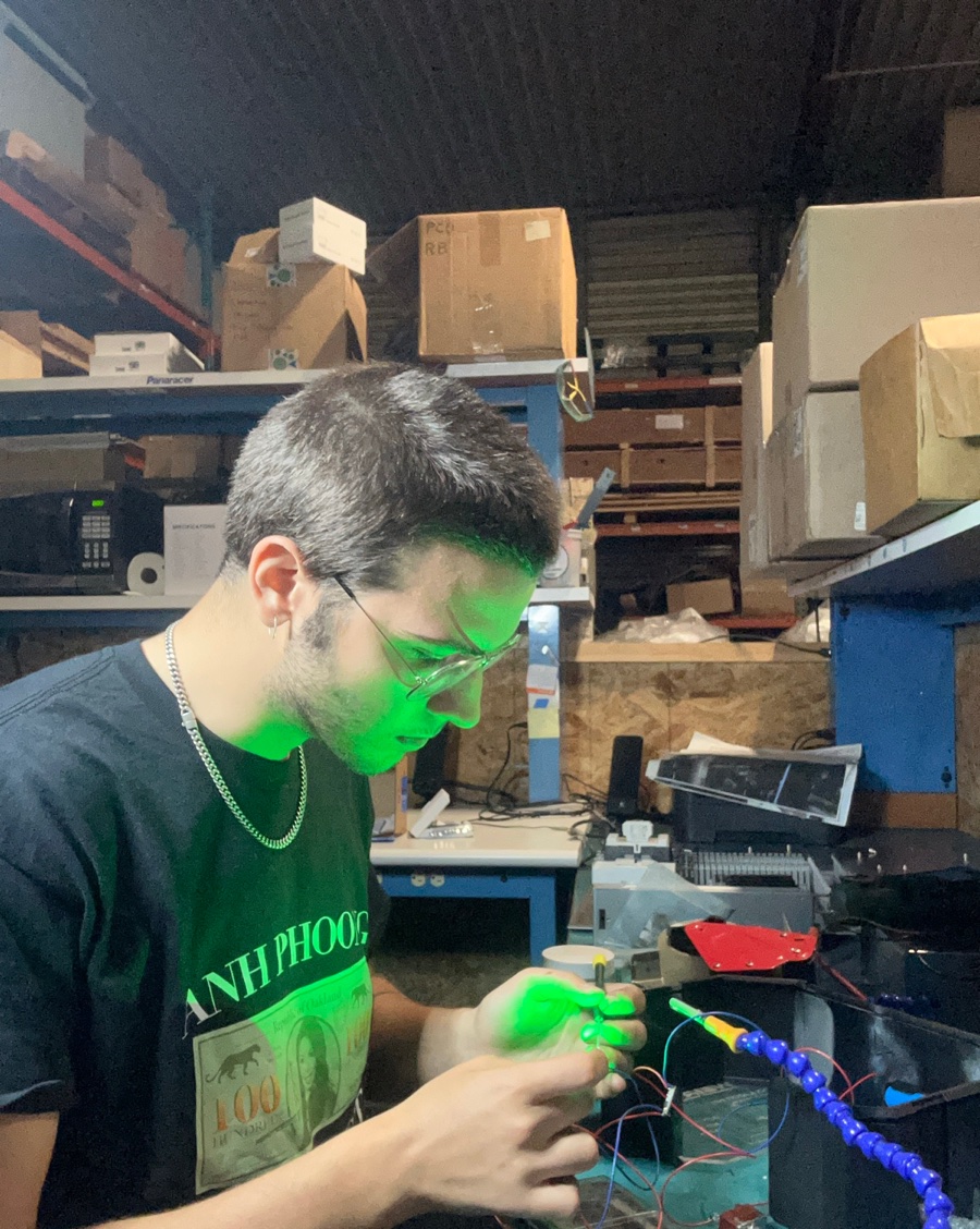 Eli soldering electronics today